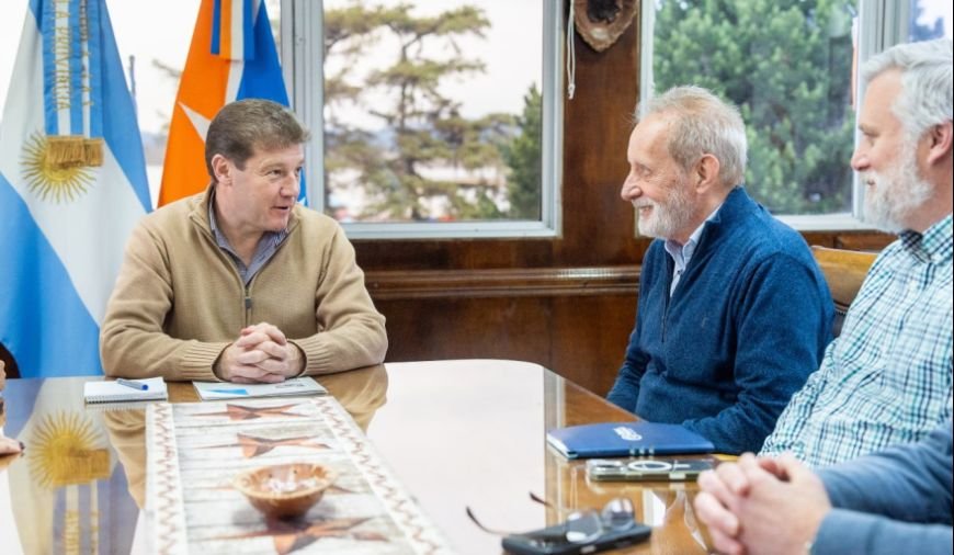 Tierra del Fuego y Cooke firman una carta de intención para impulsar inversiones en acuicultura Tierra del Fuego y Cooke firman una carta de intención para impulsar inversiones en acuicultura